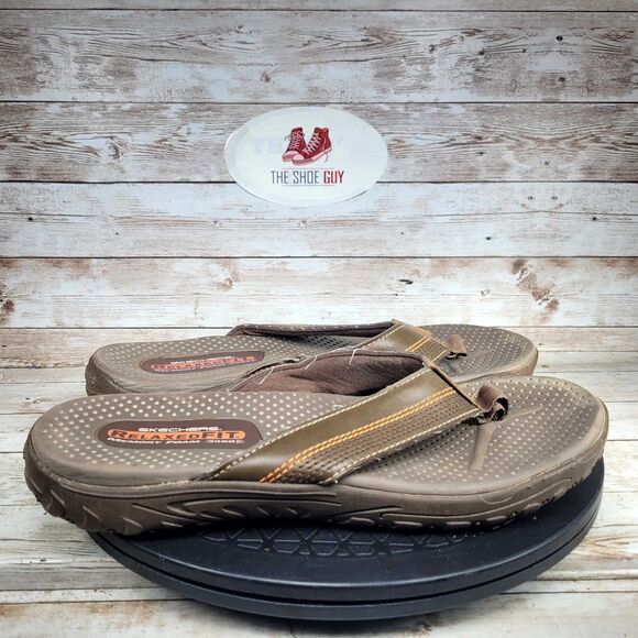 Skechers Reggae Cobano Men's Size 9 Brown Flip Flops Leather Sandals Shoes - Picture 1 of 13